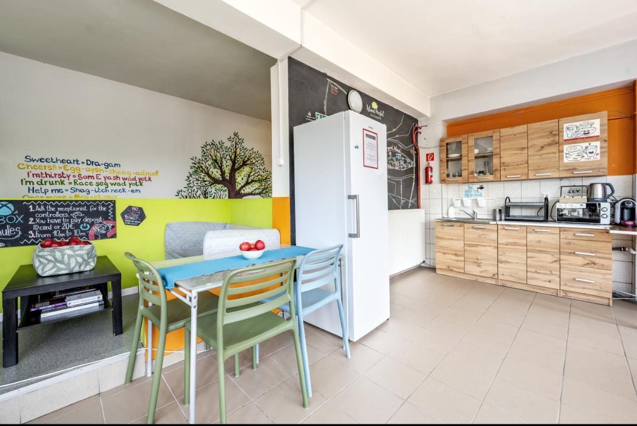Island Hostel Budapest (Adults Only) Екстер'єр фото The kitchen