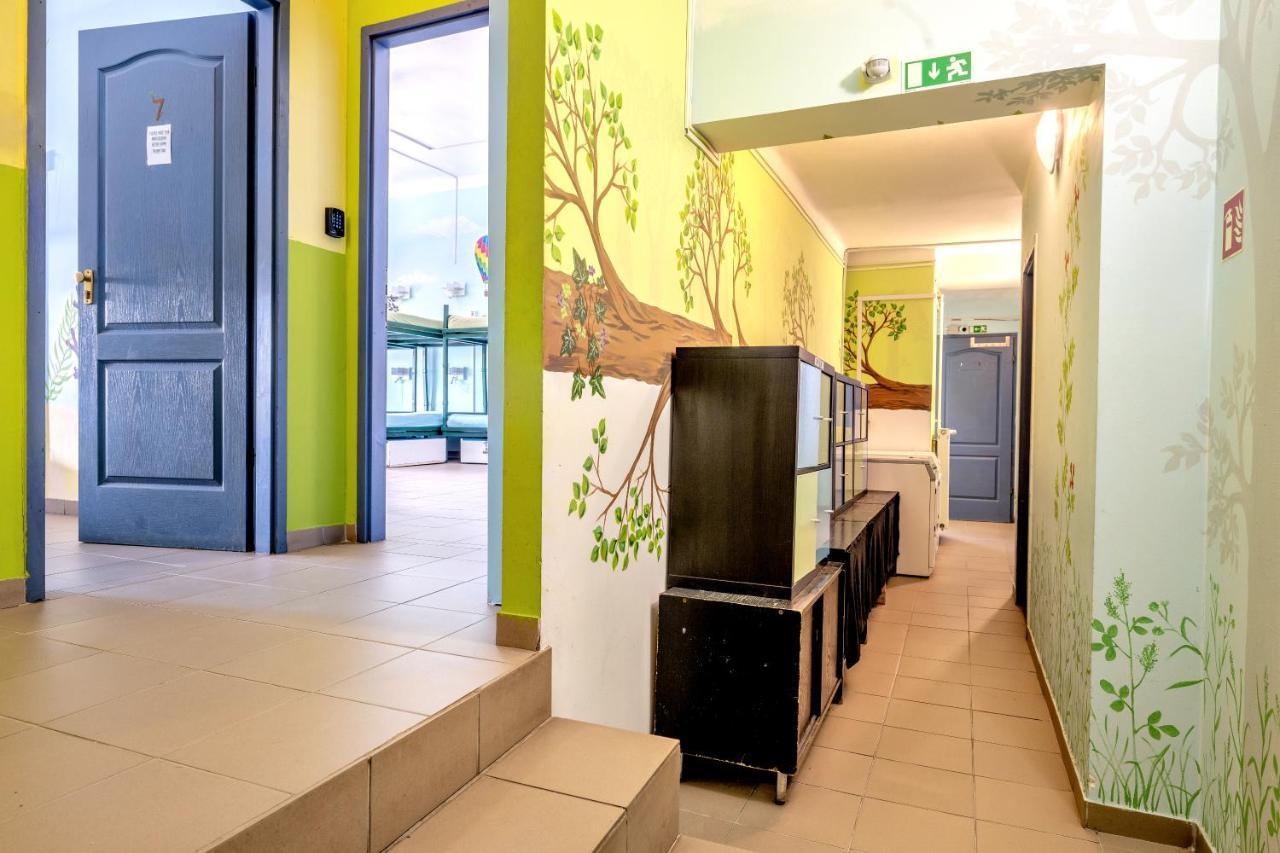 Island Hostel Budapest (Adults Only) Екстер'єр фото The interior of the hospital