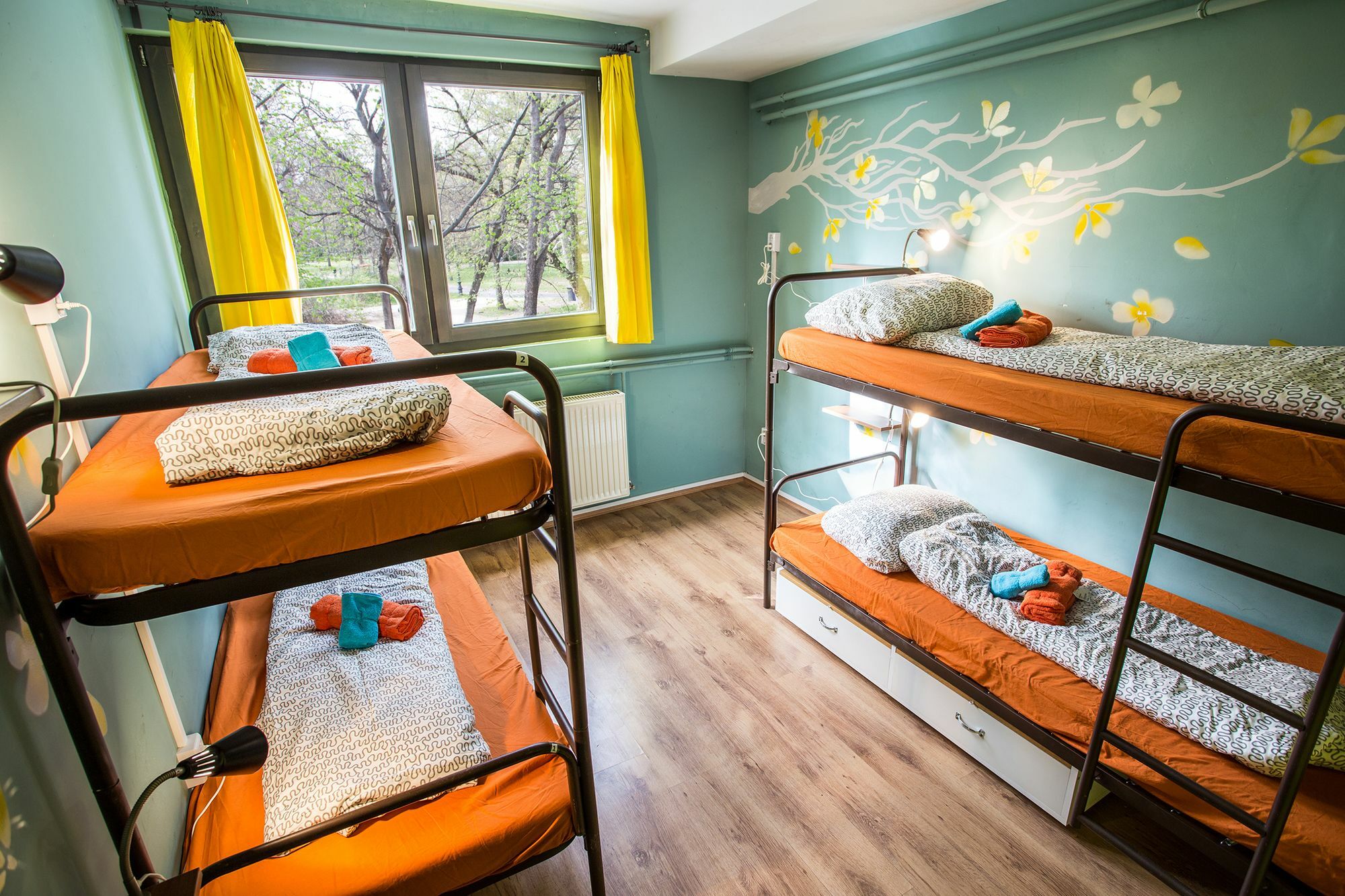 Island Hostel Budapest (Adults Only) Екстер'єр фото Hostel in France